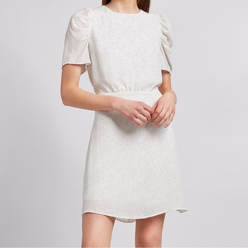 Elegant White Puff Sleeve Dress - Picture 1 of 4